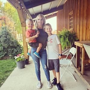 Meet your Posher, Sara